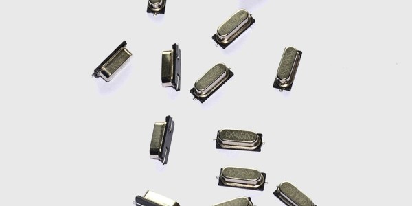 石英晶體振蕩器都有哪些類型？它們有什么特點？
